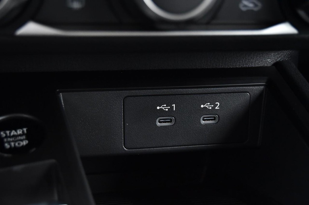 Nissan Kicks Vehicle Image 17