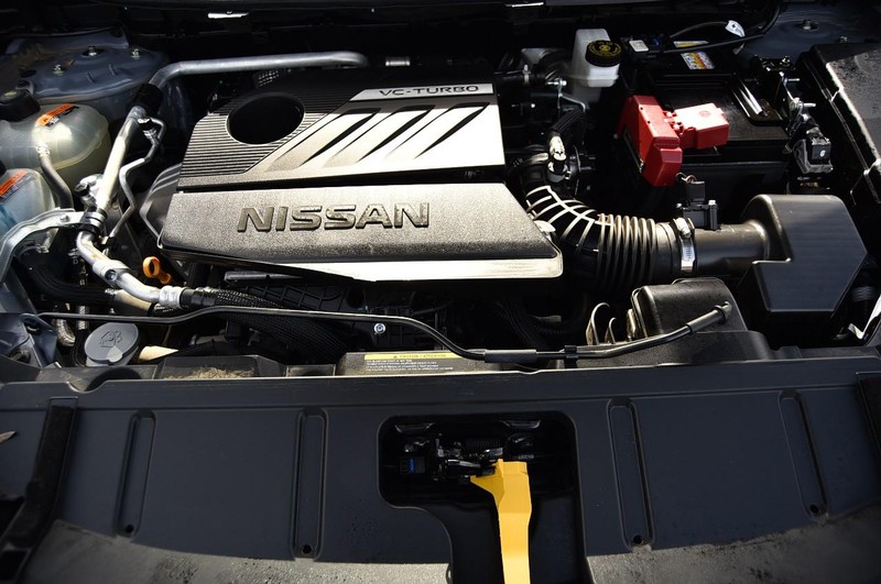 Nissan Rogue Vehicle Full-screen Gallery Image 30