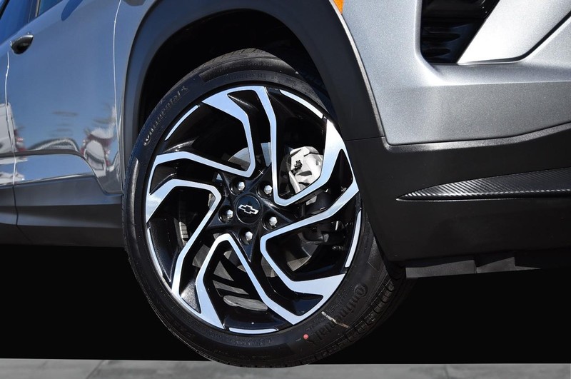 Chevrolet TrailBlazer Vehicle Full-screen Gallery Image 03