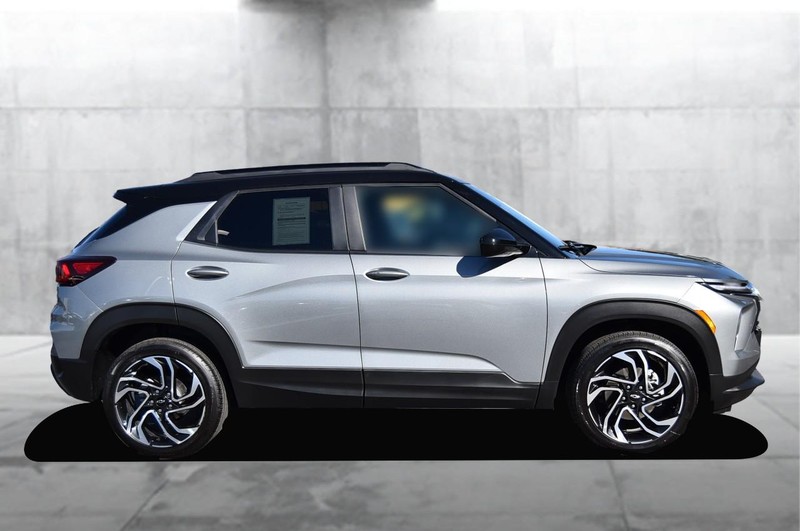 Chevrolet TrailBlazer Vehicle Full-screen Gallery Image 05