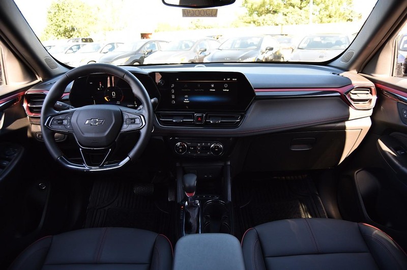 Chevrolet TrailBlazer Vehicle Full-screen Gallery Image 08