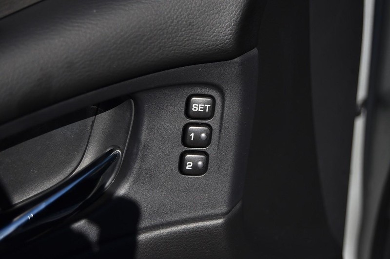 Nissan Murano Vehicle Image 10