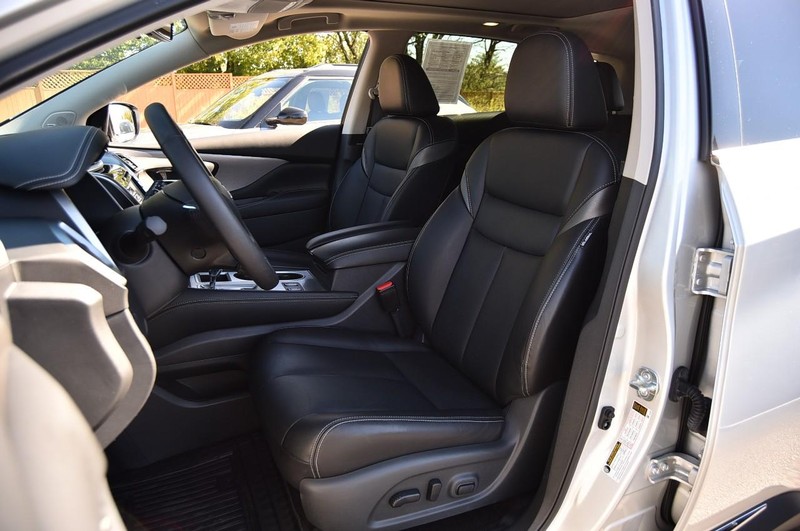 Nissan Murano Vehicle Image 21