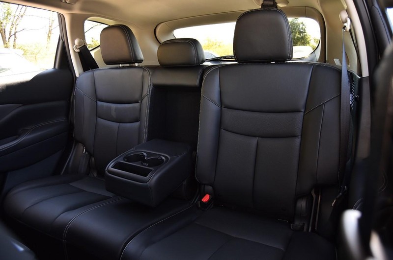 Nissan Murano Vehicle Image 24
