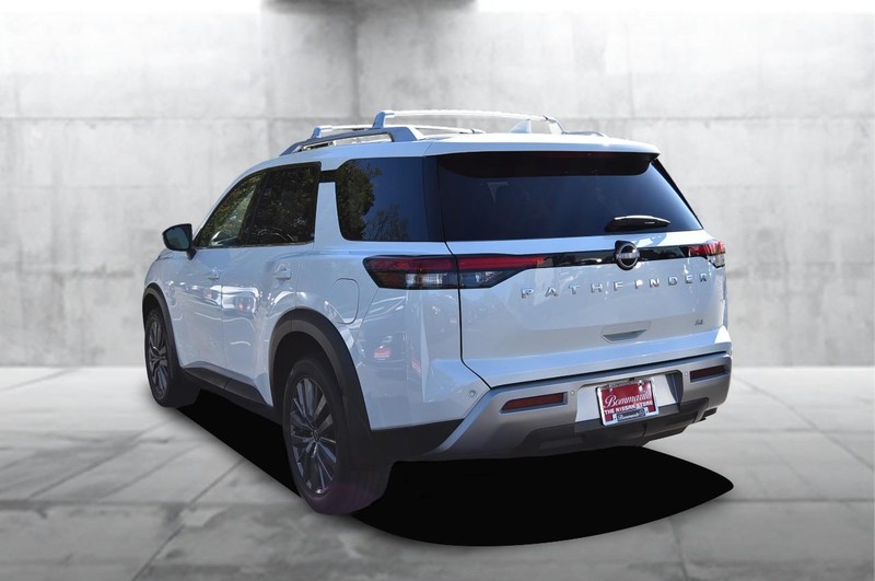 Nissan Pathfinder Vehicle Image 07