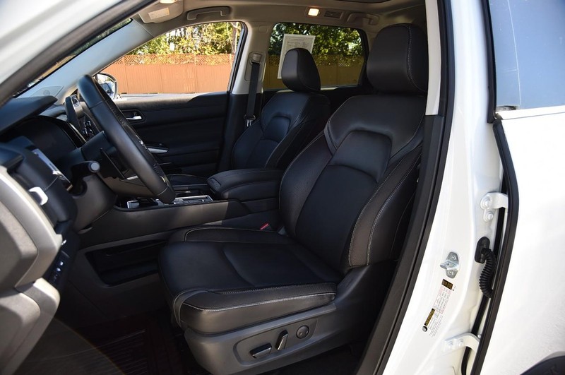 Nissan Pathfinder Vehicle Image 23