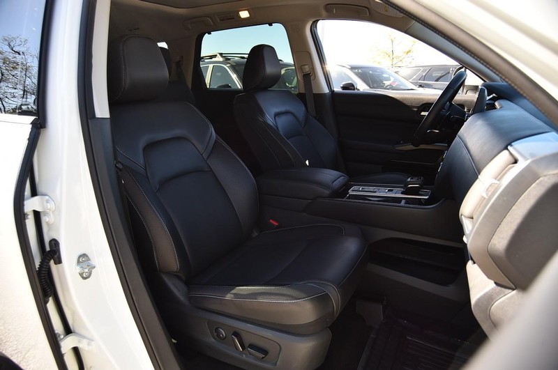 Nissan Pathfinder Vehicle Image 24
