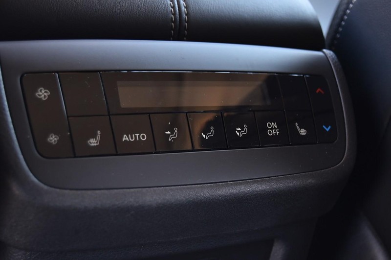 Nissan Pathfinder Vehicle Image 27