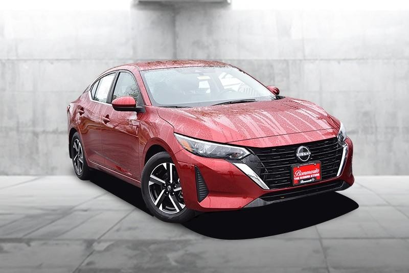 Nissan Sentra Vehicle Full-screen Gallery Image 2