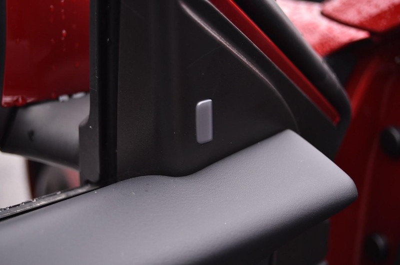 Nissan Sentra Vehicle Full-screen Gallery Image 10