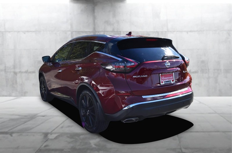 Nissan Murano Vehicle Full-screen Gallery Image 7