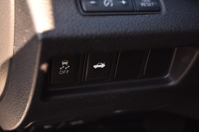 Nissan Altima Vehicle Image 11