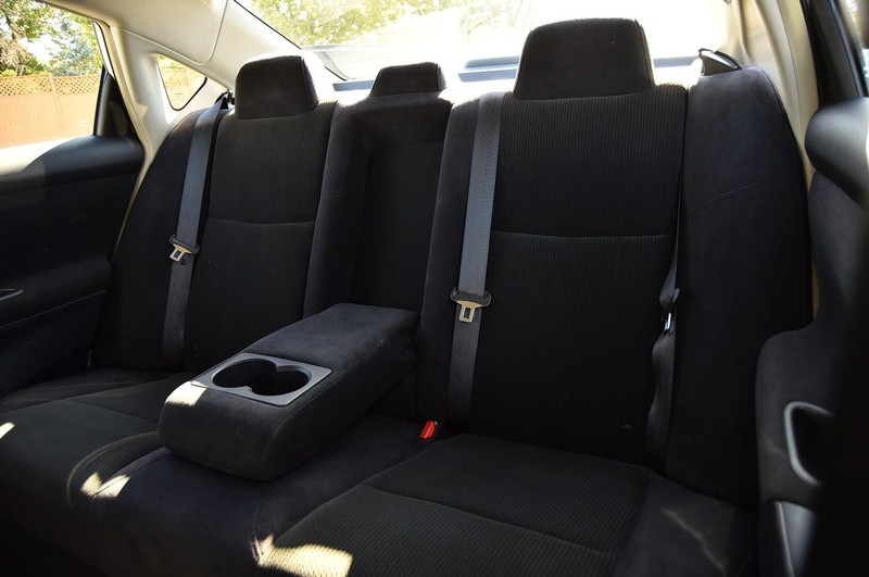 Nissan Altima Vehicle Image 20