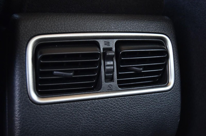 Nissan Altima Vehicle Image 21