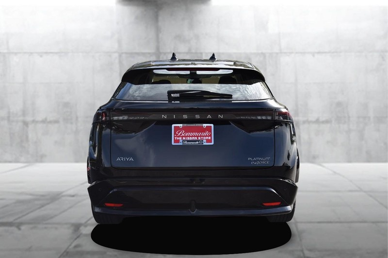 Nissan ARIYA Vehicle Full-screen Gallery Image 6