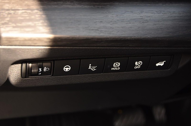 Nissan ARIYA Vehicle Full-screen Gallery Image 13