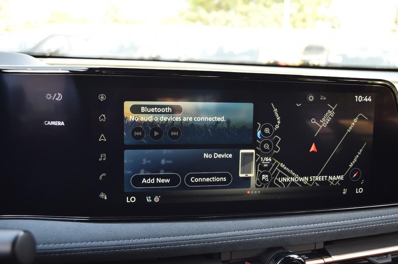 Nissan ARIYA Vehicle Full-screen Gallery Image 18