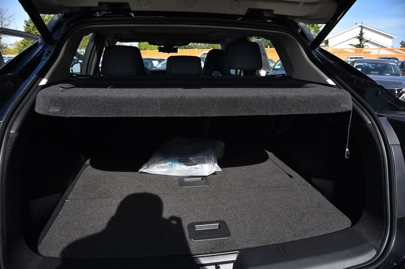 Nissan ARIYA Vehicle Full-screen Gallery Image 27