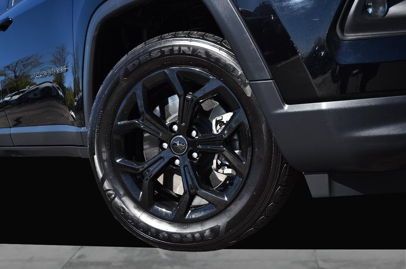 Jeep Compass Vehicle Image 03
