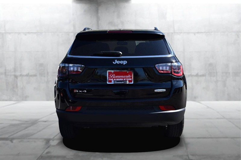 Jeep Compass Vehicle Image 06