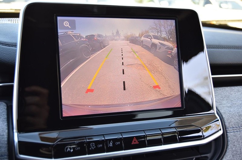 Jeep Compass Vehicle Image 13