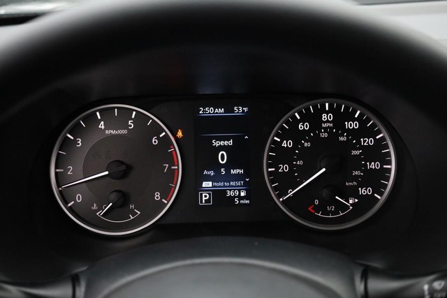 Nissan Sentra Vehicle Image 10