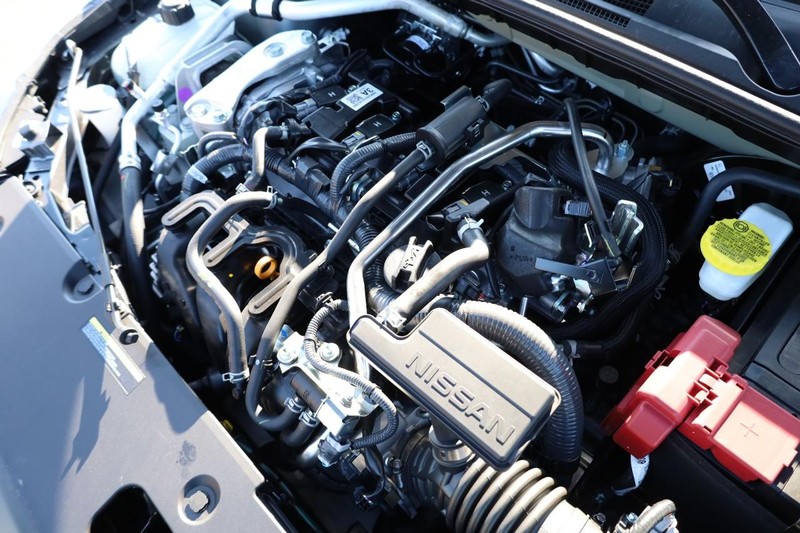 Nissan Sentra Vehicle Full-screen Gallery Image 25