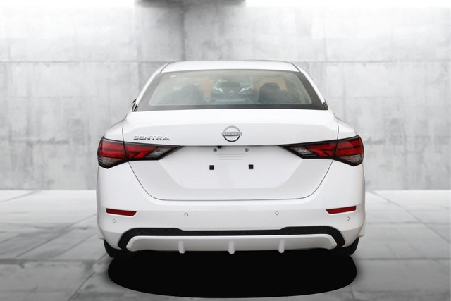 Nissan Sentra Vehicle Image 06