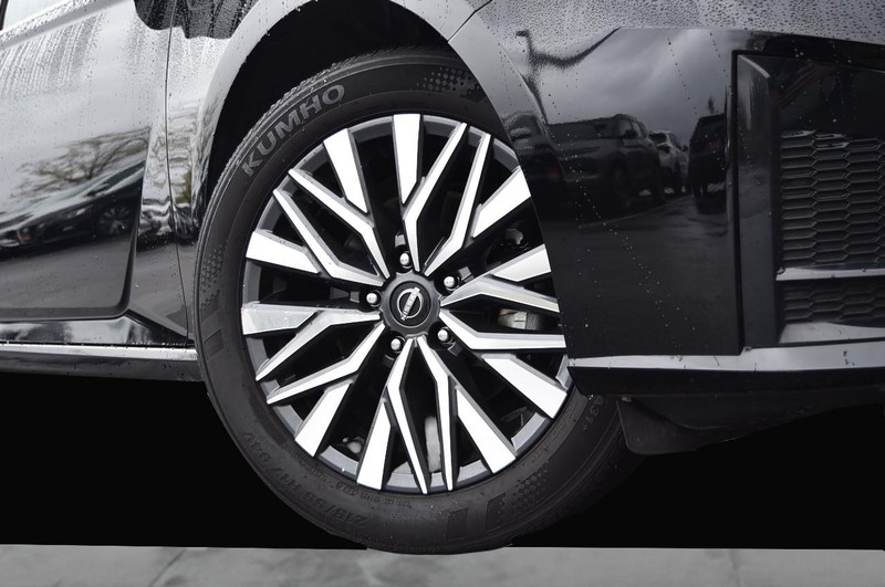 Nissan Altima Vehicle Image 03