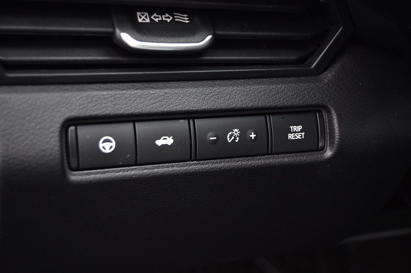 Nissan Altima Vehicle Image 11