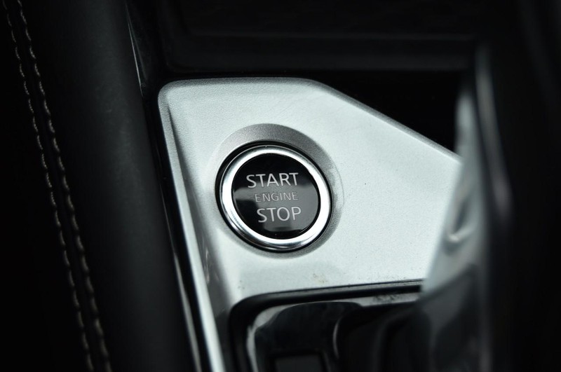 Nissan Altima Vehicle Image 17