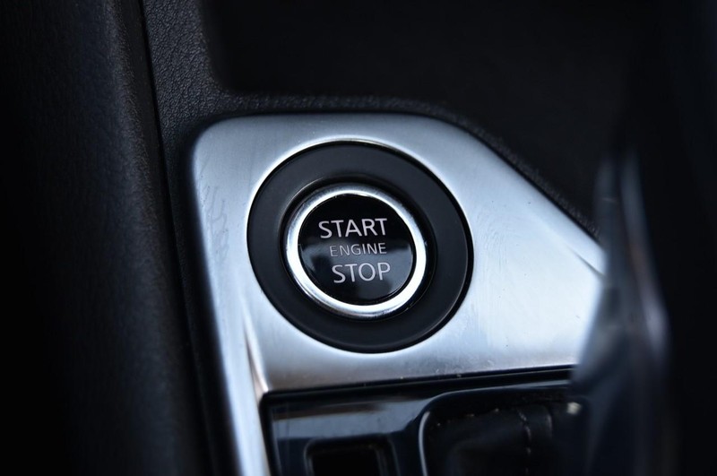 Nissan Sentra Vehicle Full-screen Gallery Image 17