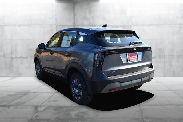 Nissan Kicks Vehicle Image 07
