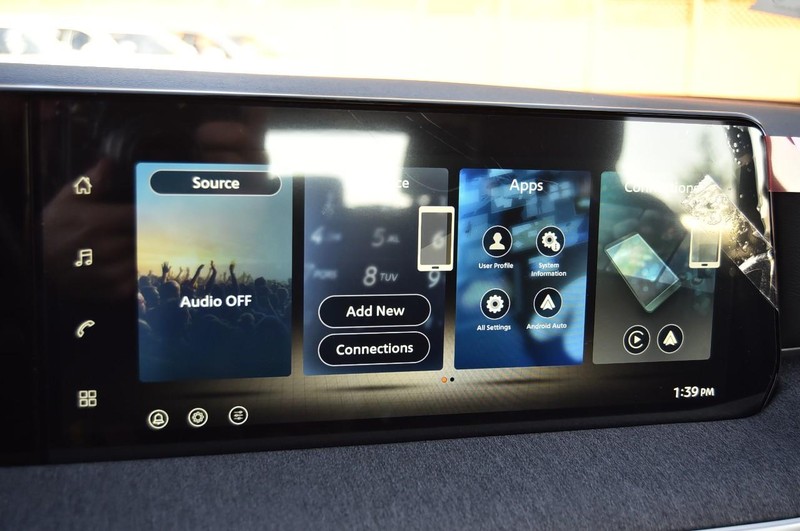 Nissan Kicks Vehicle Image 14