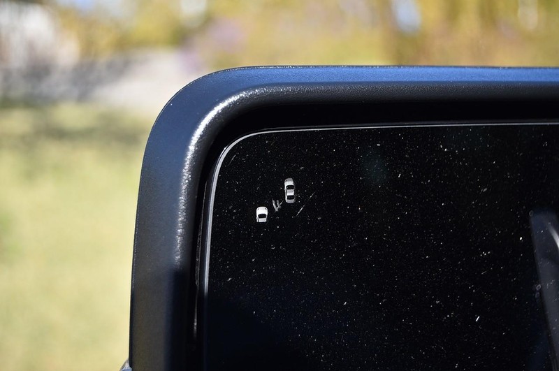 Ford Bronco Vehicle Full-screen Gallery Image 09