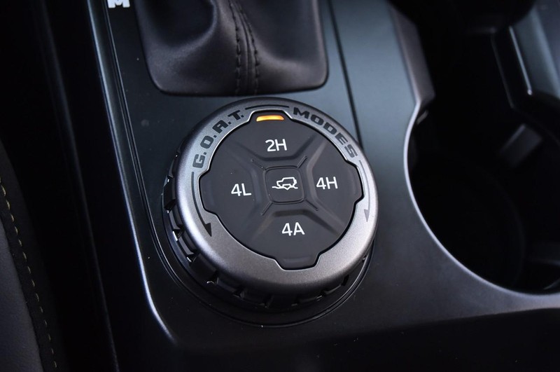 Ford Bronco Vehicle Full-screen Gallery Image 17