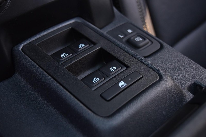 Ford Bronco Vehicle Full-screen Gallery Image 18