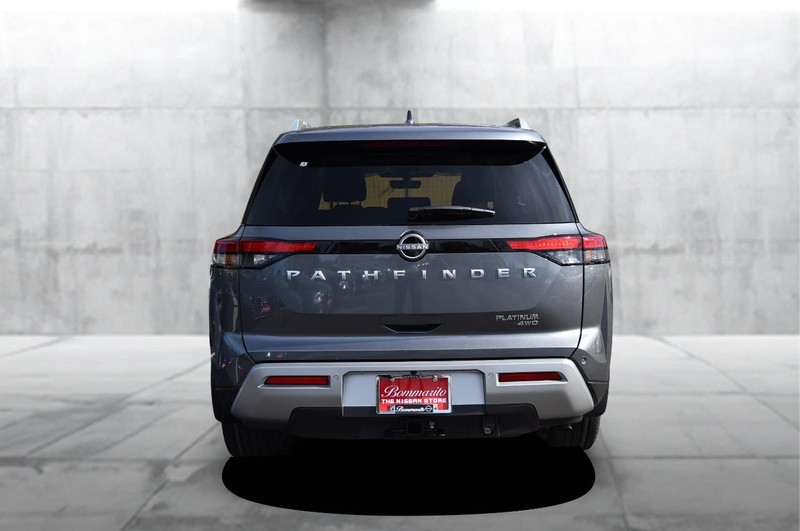 Nissan Pathfinder Vehicle Image 06