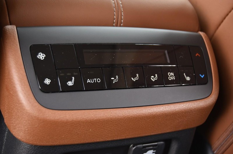 Nissan Pathfinder Vehicle Image 27