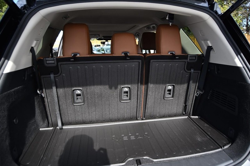 Nissan Pathfinder Vehicle Image 30