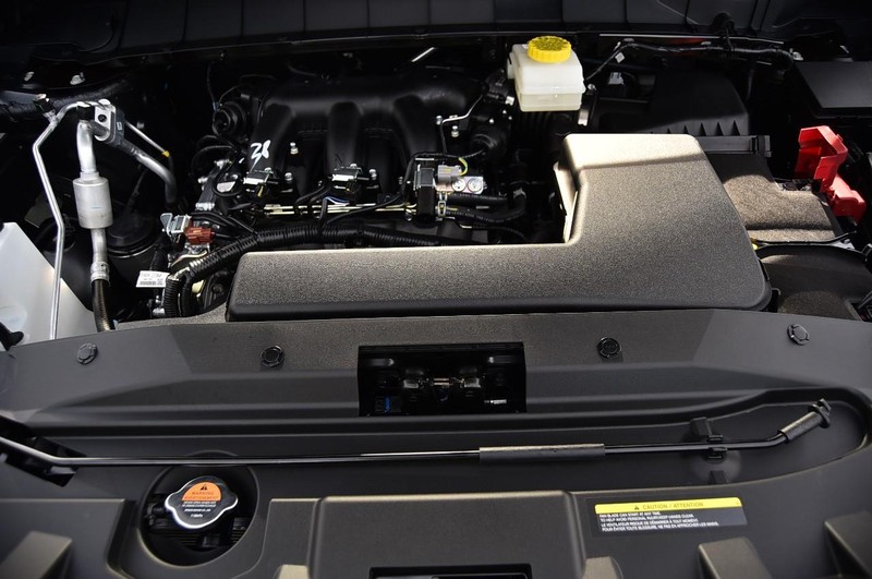 Nissan Pathfinder Vehicle Image 32