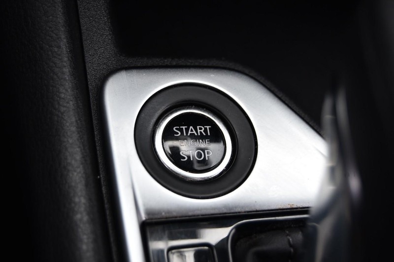 Nissan Sentra Vehicle Image 17