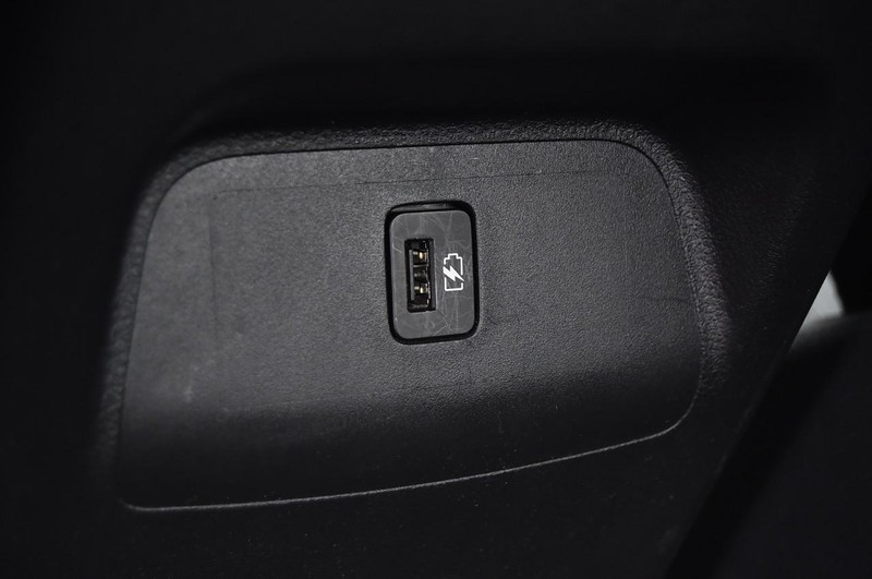 Nissan Sentra Vehicle Image 22