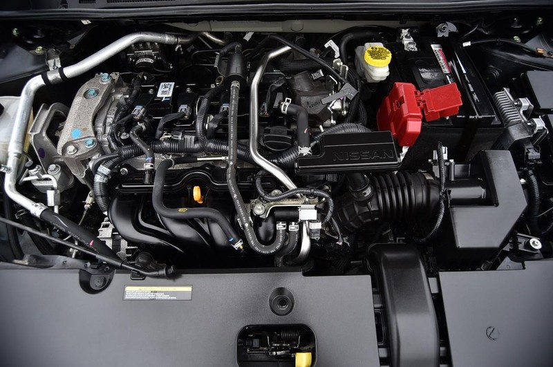 Nissan Sentra Vehicle Image 24