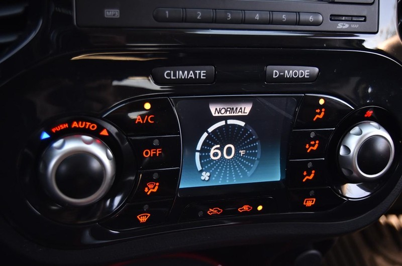 Nissan Juke Vehicle Full-screen Gallery Image 14