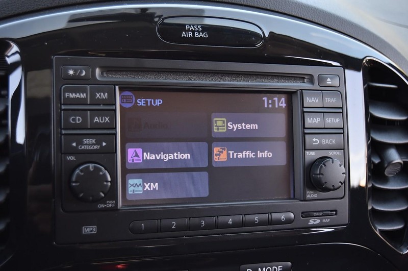 Nissan Juke Vehicle Full-screen Gallery Image 15