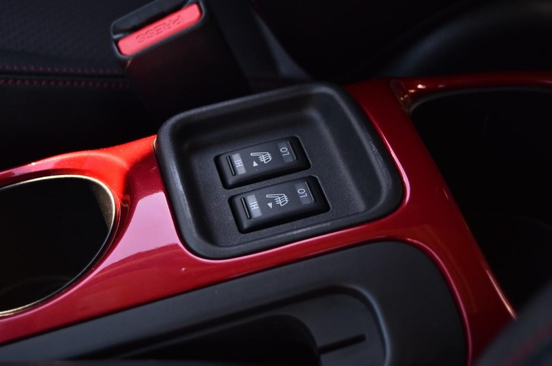 Nissan Juke Vehicle Full-screen Gallery Image 18