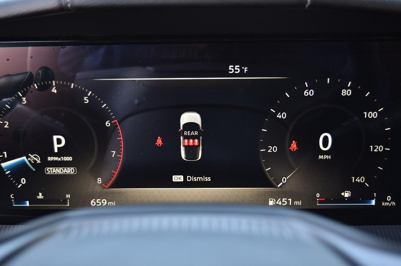 Nissan Murano Vehicle Image 12