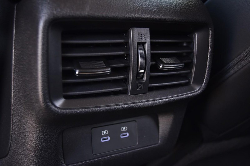 Nissan Murano Vehicle Image 22