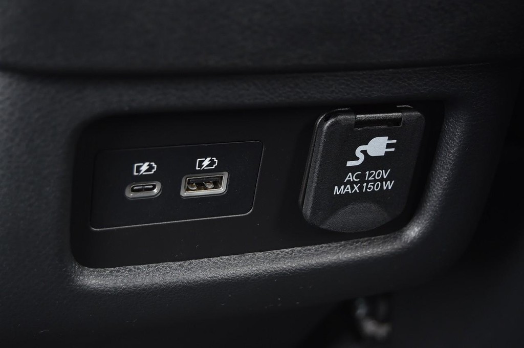 Nissan Pathfinder Vehicle Image 29